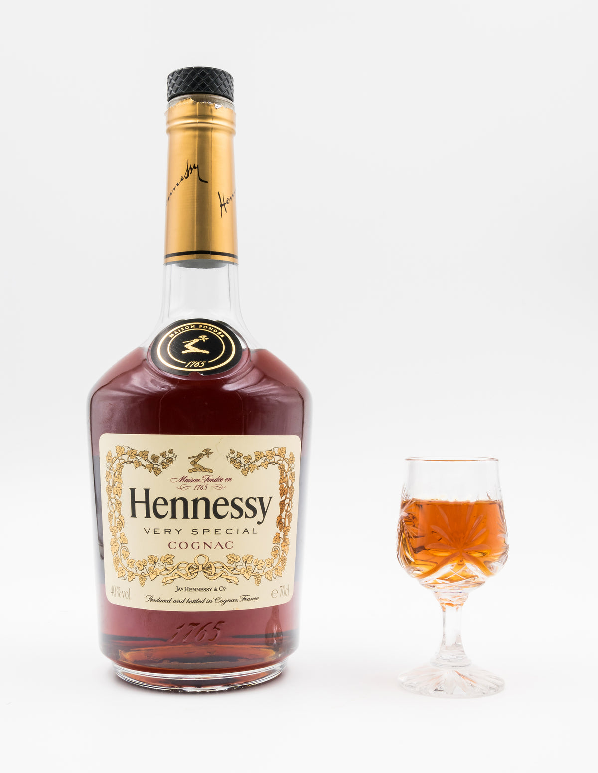 Hennessy V.S Cognac. Image: Wikimedia Commons. Replacing with commissioned photography.